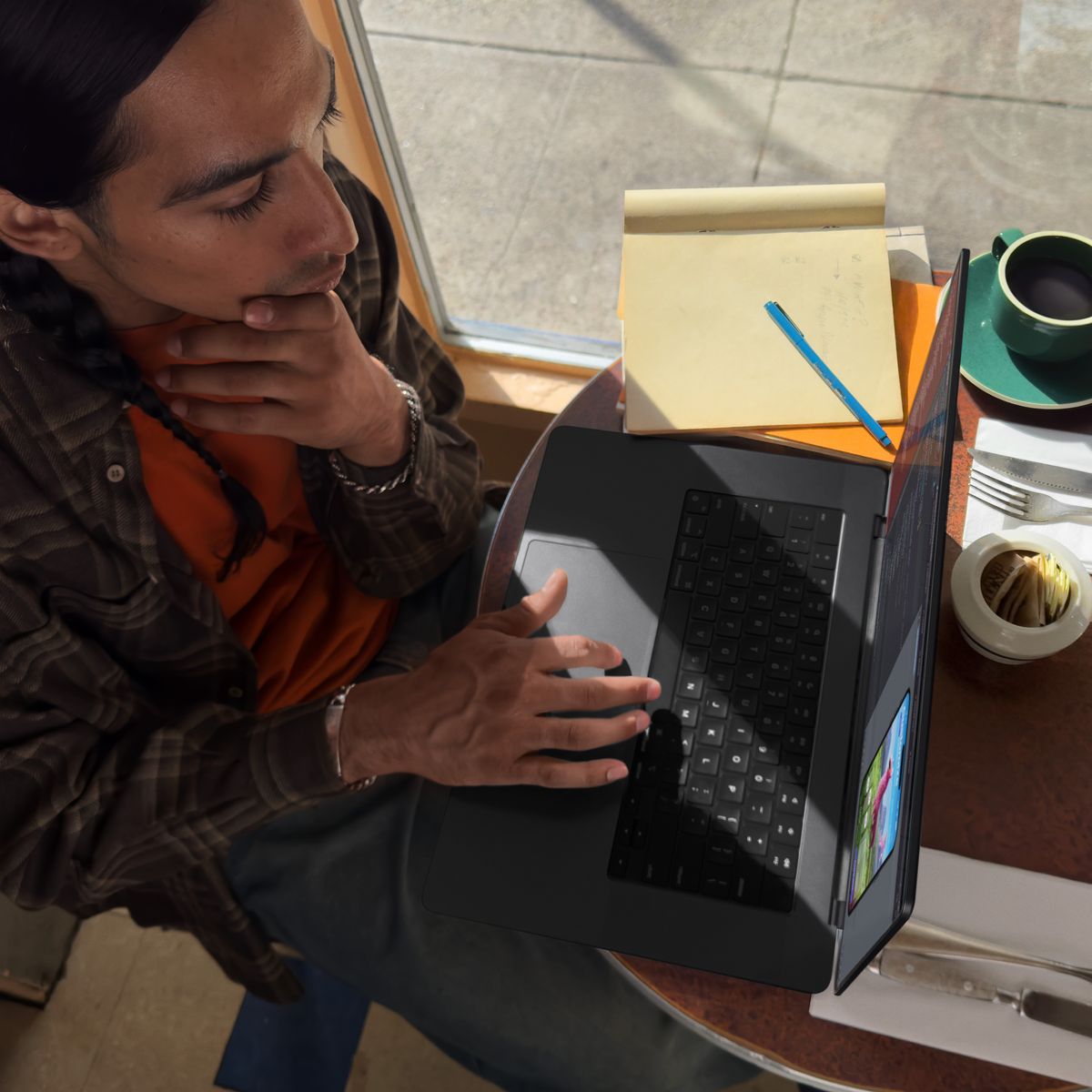 MacBook Pro 16"|M3 Pro 晶片配備 12 核心 CPU|18 核心 GPU|36GB 統一記憶體|512GB SSD 儲存|太空黑 - Image 8