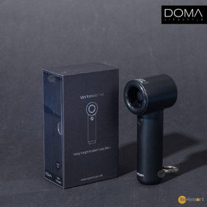 DOMA – Mini Tornado 高速手持戶外迷你便攜小風扇; 內置 2000mAh 電池; 4段風力; 19000 rpm 超強風力; 輕巧細小; 帶有登山掛鉤 (黑色)