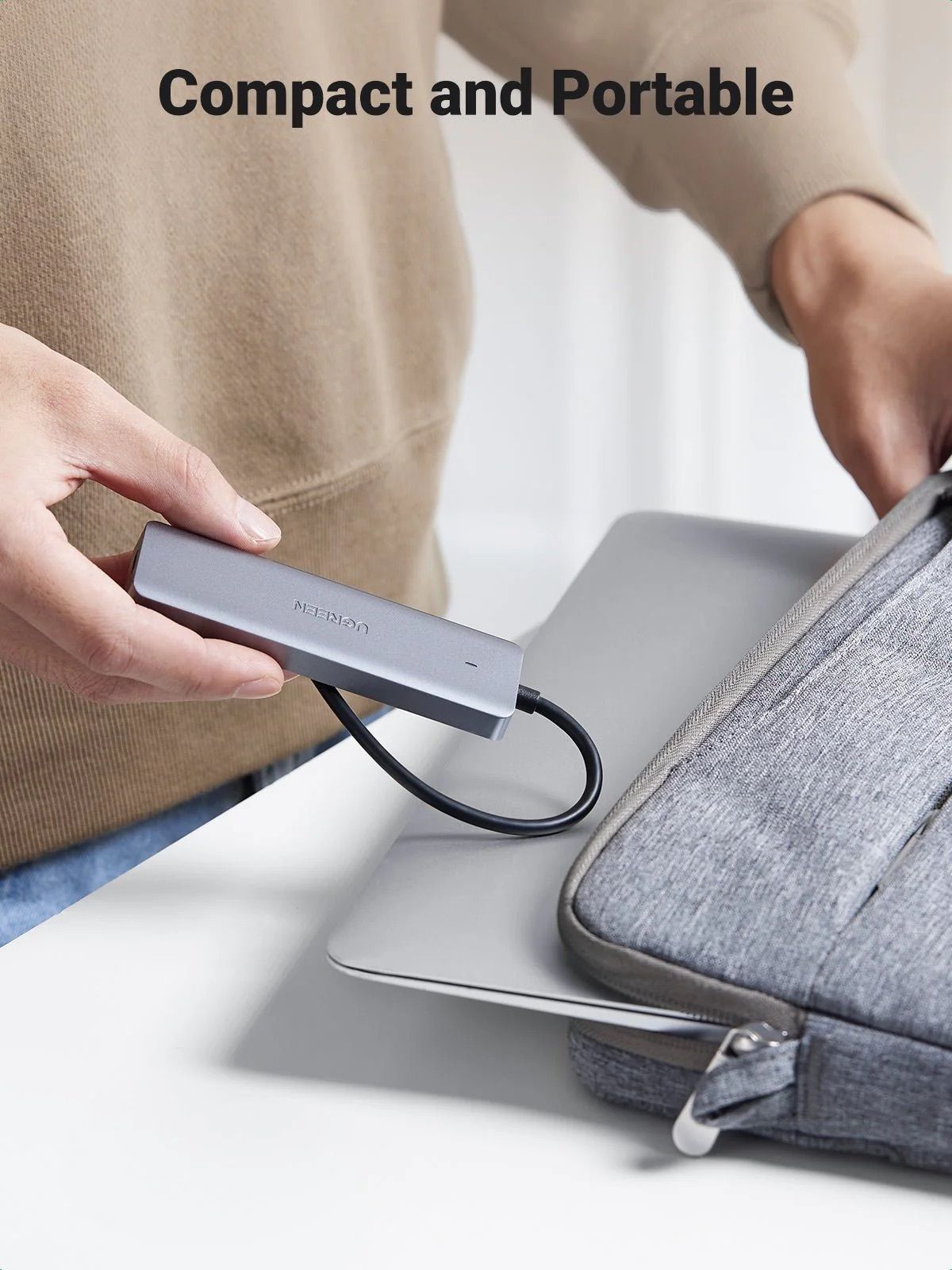 UGREEN 8211 4 端口 USB C 集線器 擴展器  CM219 70336