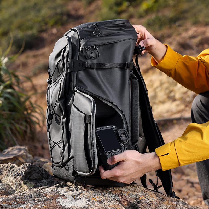 ULANZI - AB01 38L 大容量泰山户外雙肩攝影背包 | 可拆卸隔板 | 內建 Apple 官方授權 U-tag 定位器 | Apple Find My | EVA減壓散熱背板 | 51011001-B157 - Image 7