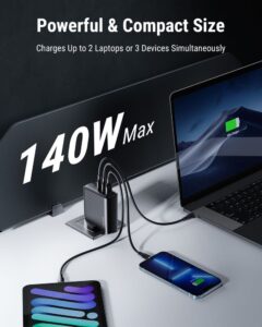 VOLTME Revo 140 8211 PD140W USB-C2USB-A 三端口快速充電器英規- 黑色