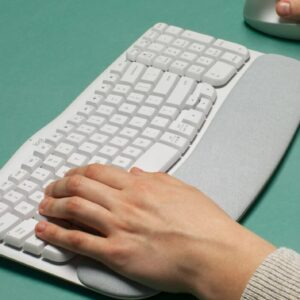 Alternative view of Logitech - WAVE KEYS 軟墊手託 無線 人體工學鍵盤 - 珍珠白