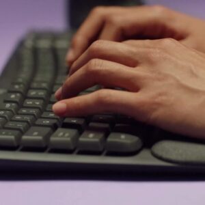Alternative view of Logitech - WAVE KEYS 軟墊手託 無線 人體工學鍵盤 - 石墨灰