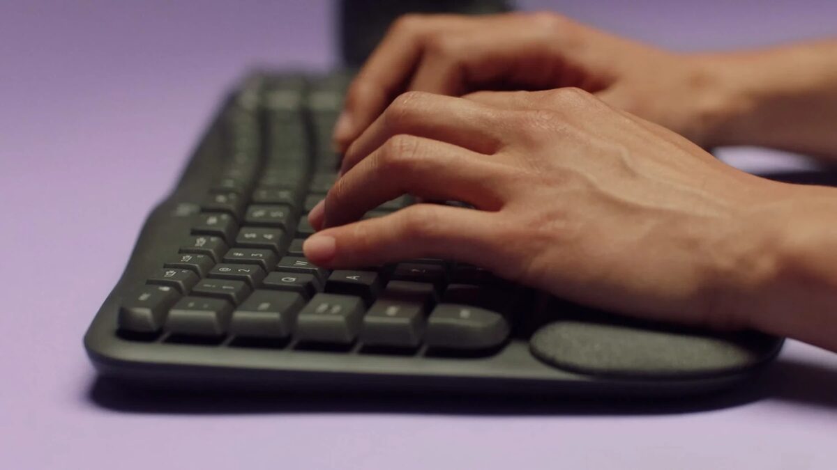 Alternative view of Logitech - WAVE KEYS 軟墊手託 無線 人體工學鍵盤 - 石墨灰