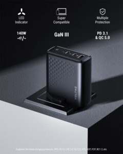 VOLTME Revo 140 8211 PD140W USB-C2USB-A 三端口快速充電器英規- 黑色
