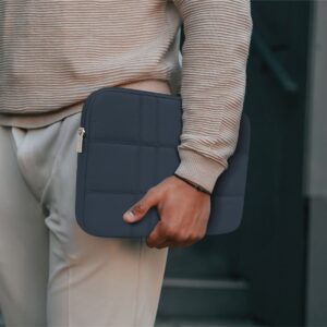 AMAZINGTHING 羽絨款筆記本電腦包 輕巧時尚的 14 吋 MacBookiPad 平板電腦袋 8211 藍色