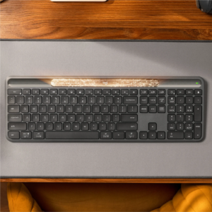 Logitech Signature Slim Solar wireless keyboard K980 光能藍牙鍵盤 自定AI 啟動按鍵 920-013765