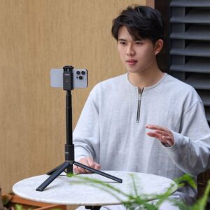 ULANZI 優籃子 TT52 15米延長桿三腳架 8211 黑色  6 節伸縮可調  一鍵切換  49084001-T090GBB1