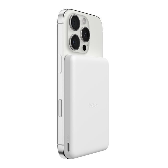 Belkin 8211 BoostCharge 纖薄磁吸無線充電行動電源 5K 白色 5000mAh 75W MagSafe 兼容 雙裝置充電 超薄輕巧 TSA 認證 香港行貨 BPD010FQWH