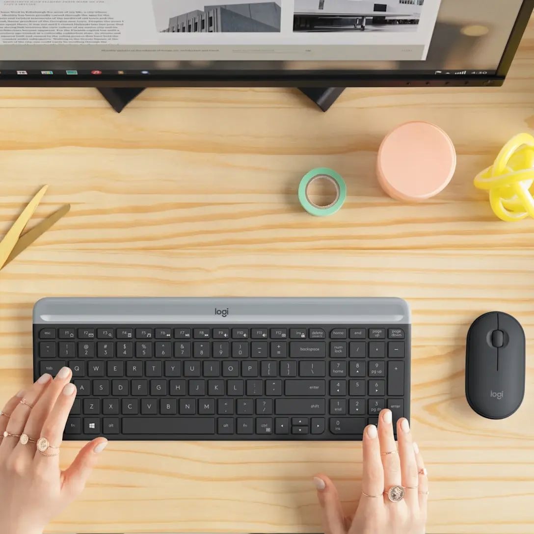 Logitech MK470 Slim 無線鍵盤與滑鼠組合 灰色 8211 英文鍵盤