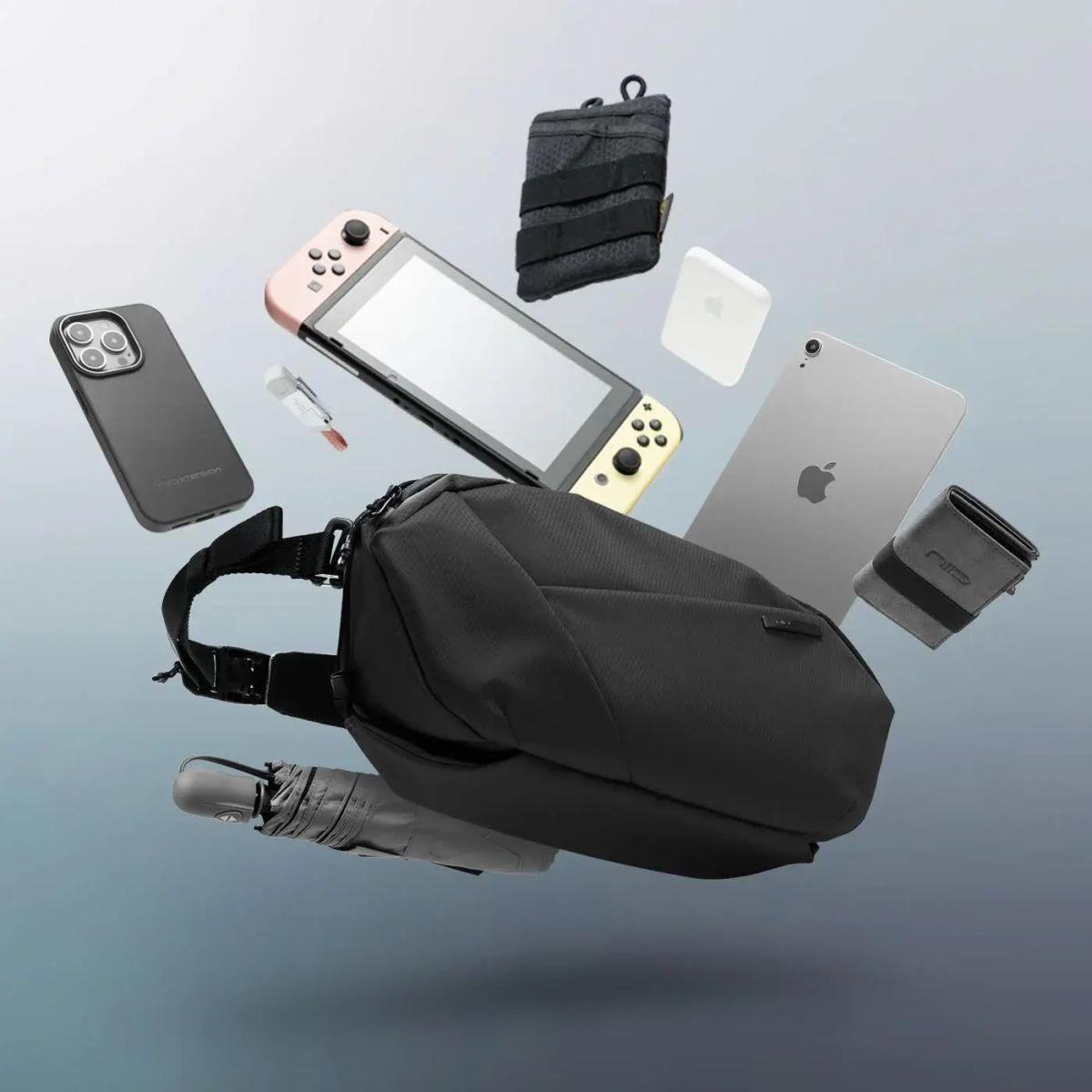 NIID NEO Nomad 系列 Sling N1L LIMO 加長型機能斜肩包 專利快拆磁吸肩扣 可移動解壓寬肩墊 隱藏 AirTag 夾層 數碼遊戲機專用隨身包 石墨色