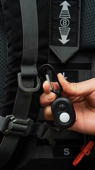 SORBO 迷你照明超聲波驅蚊器 升級版 7段變頻 360度全方位防蟲屏障 3段照明 無化學成分 兒童寵物安全  黑色掛扣款式